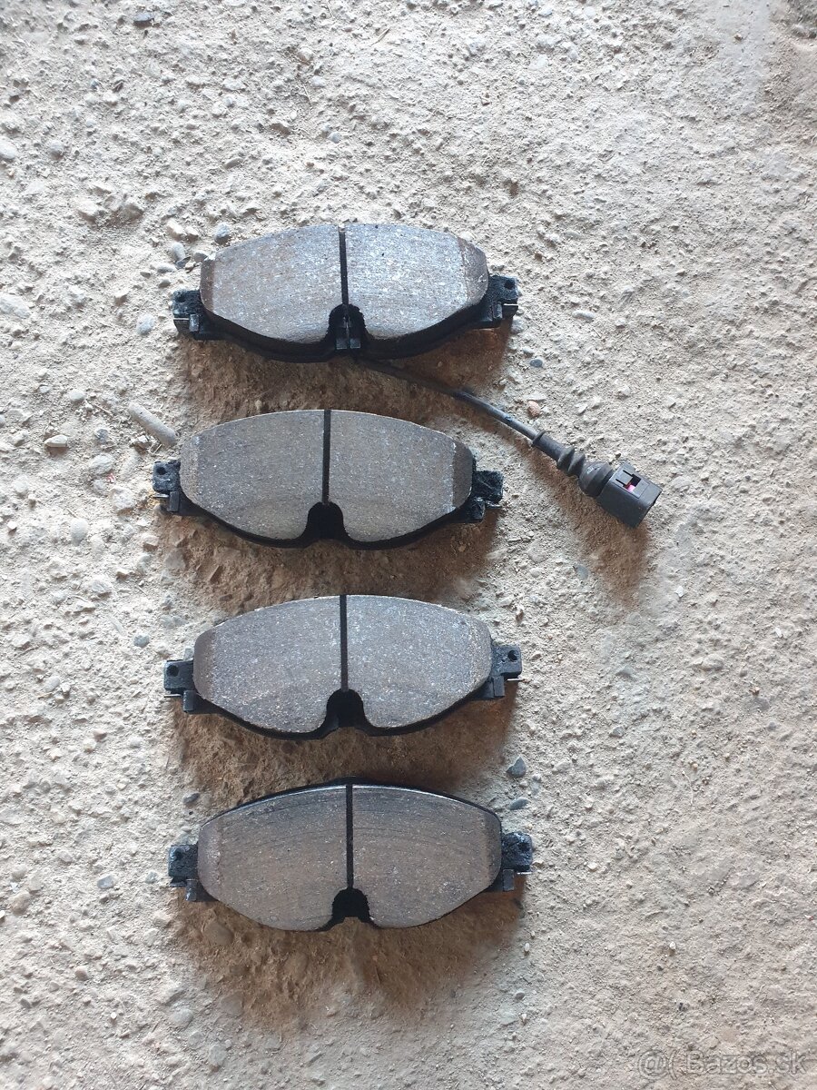 Predam brzdove platniky na Vw Touran 3