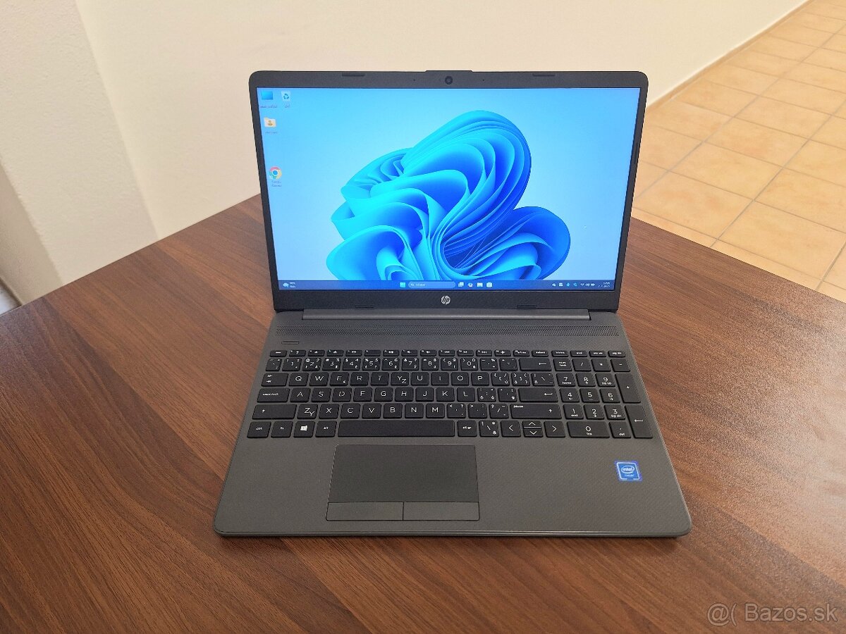HP 250 G8