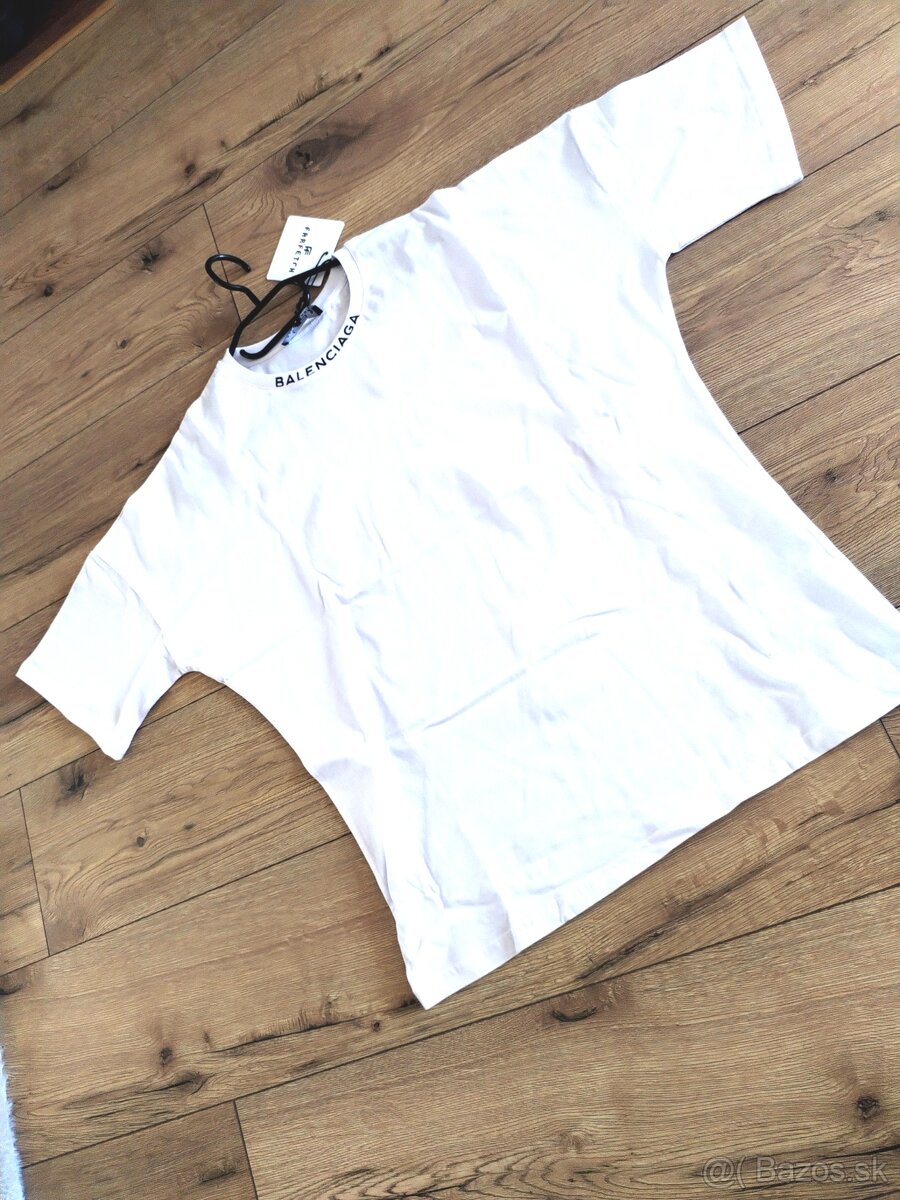 Tricko Balenciaga oversize