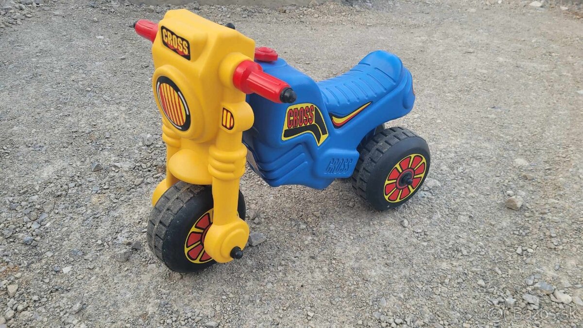 Predam detske odrazadlo - motorka Cross