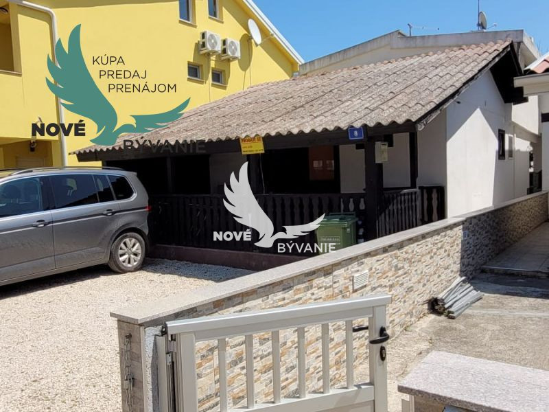 Na predaj dom 3x apartmán len 300m od mora ,Chorvátsko - Vir