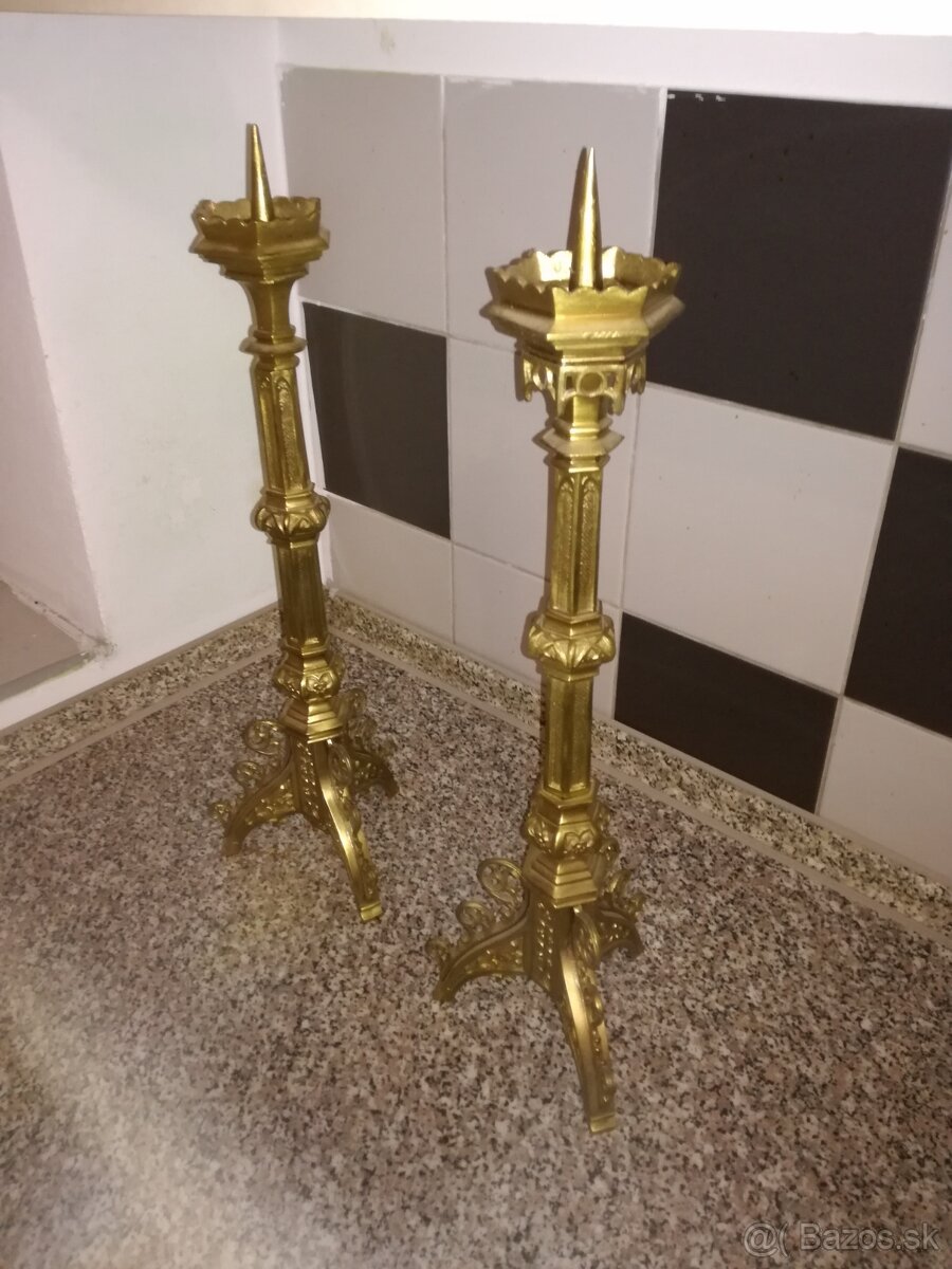 Staré svícne mosazné původním stavu krásném stavů
