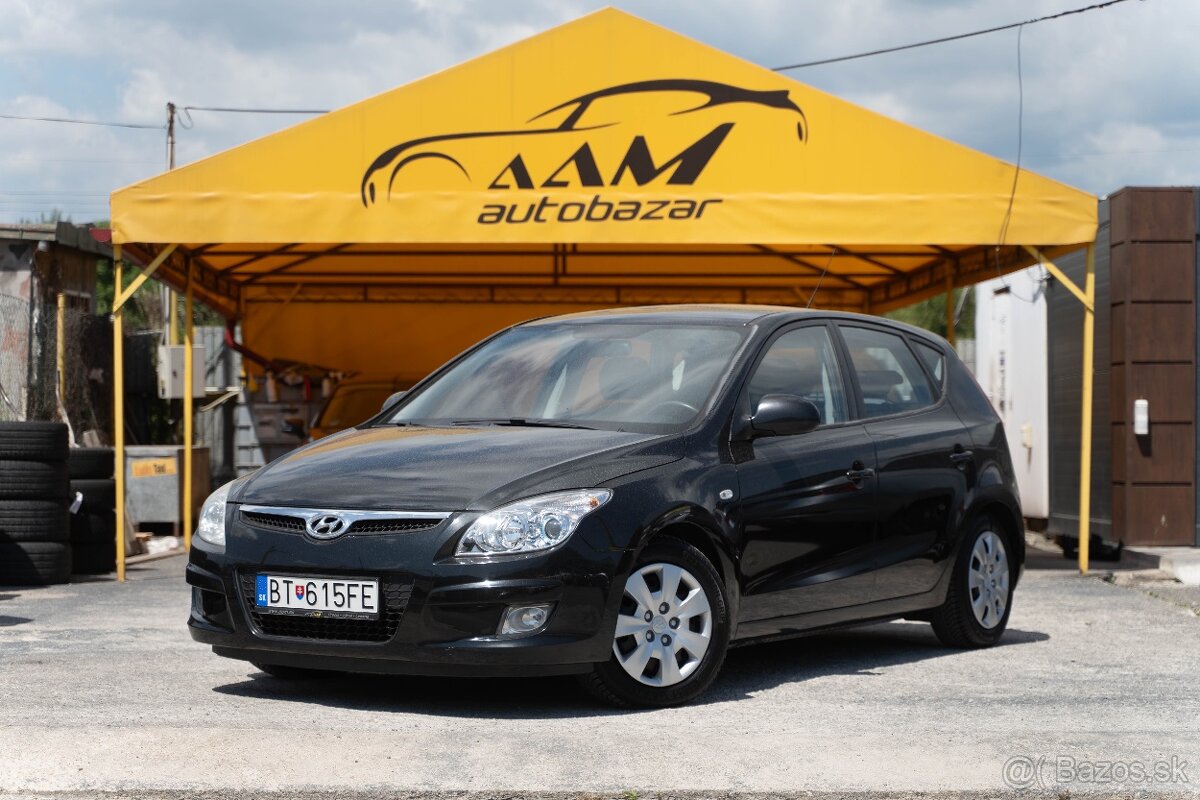 Hyundai i30 CW 1.6 CRDi -Len 142tis. KM- 116k Comfort