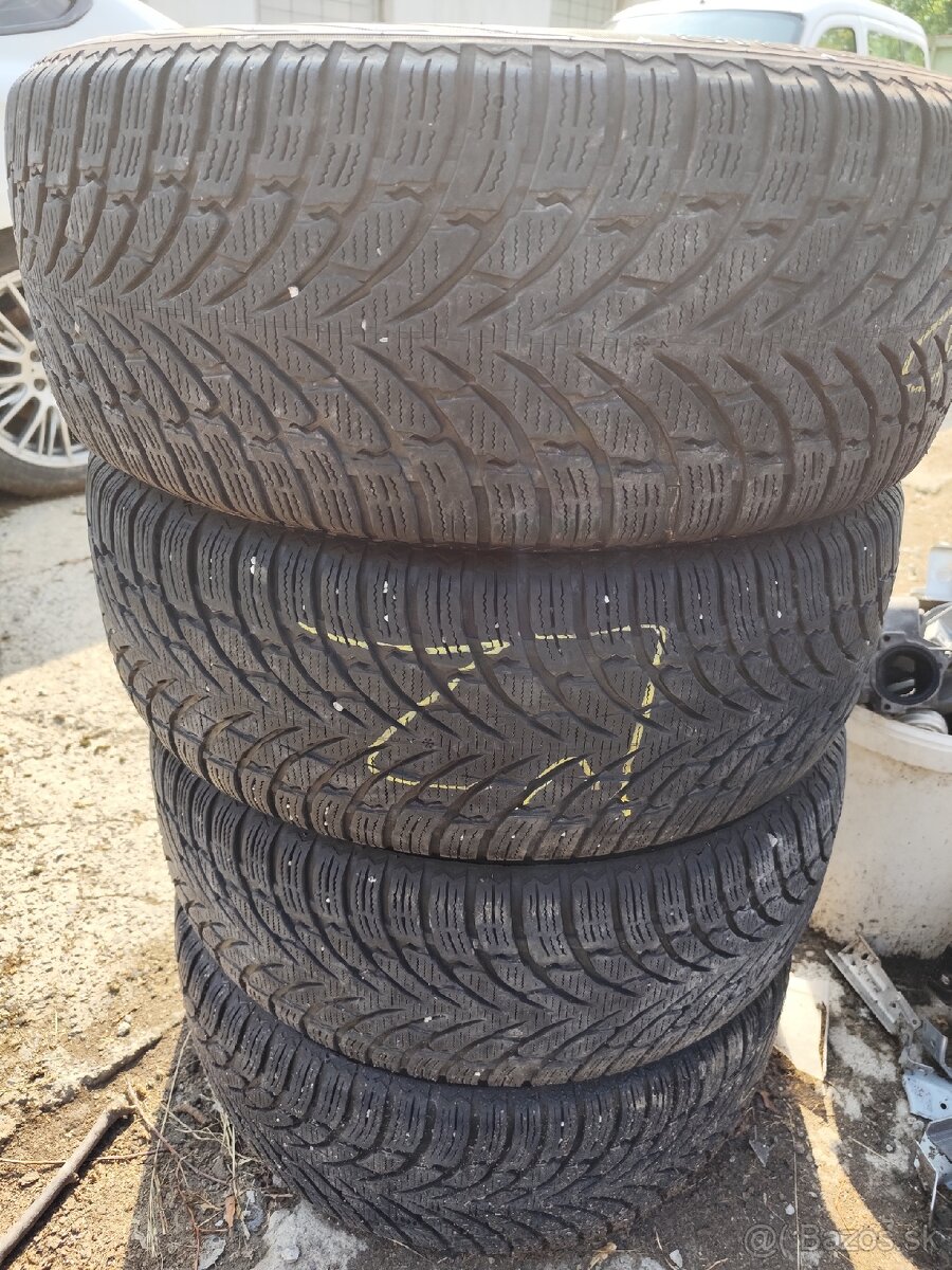 Zimné pneumatiky Nokian 235/55 R18 - 4 kusy