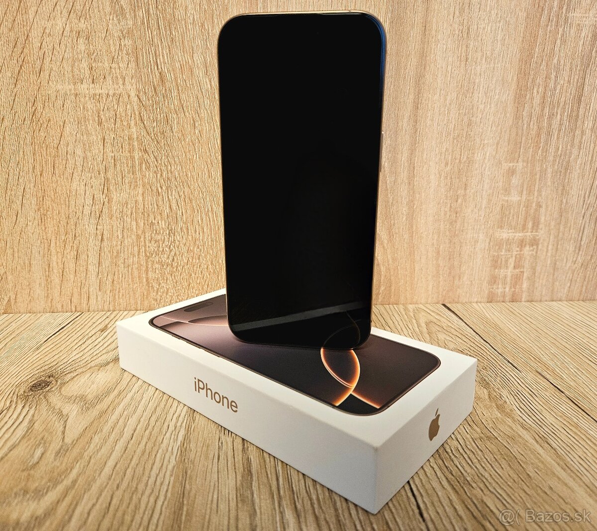iPhone 16 Pro 256GB Desert Titanium