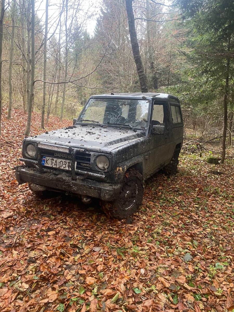 Rozpredam Daihatsu Rocky 2.8td