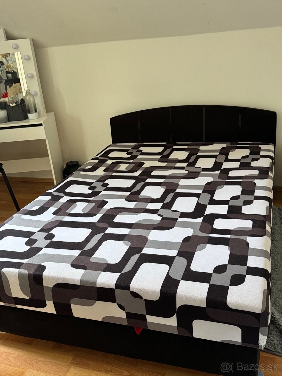 Predám postel 140x200