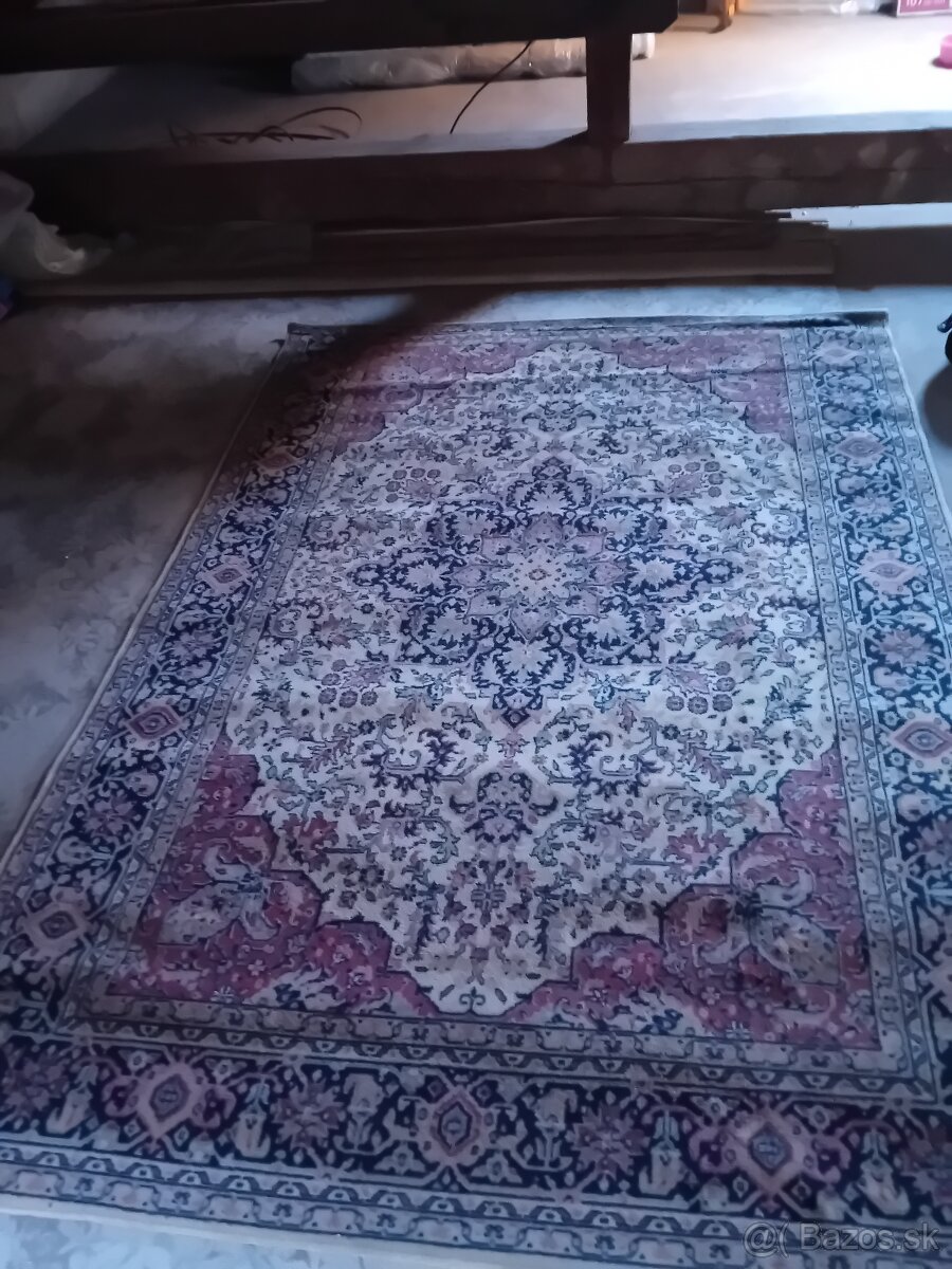Plyšový koberec