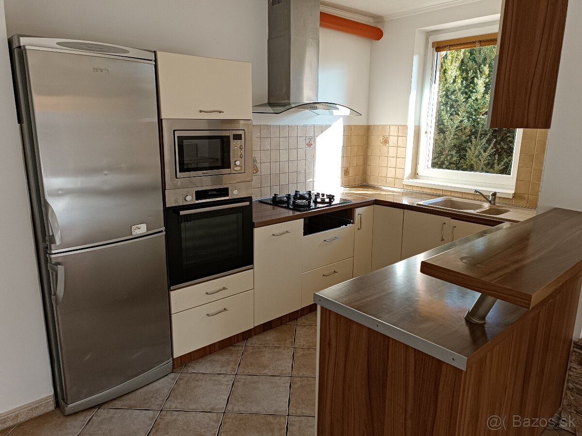 Kuchyňa so spotrebičmi