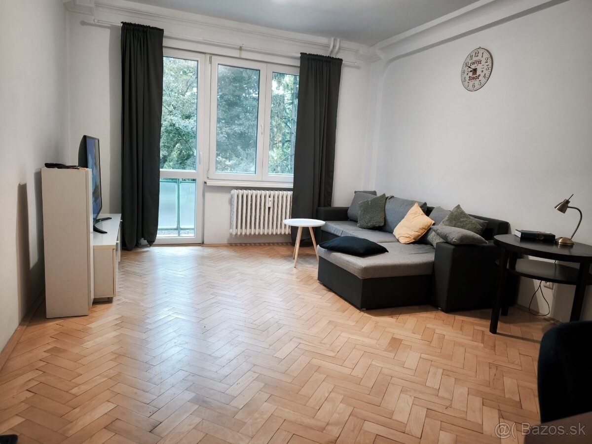 3 izbový byt v Ružinove, Štrkovec, 2 balkóny REZERVOVANE