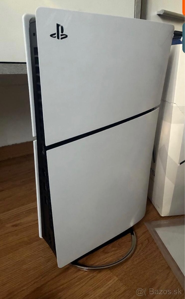 Playstation 5 Digitál version + volant Thrutmaster