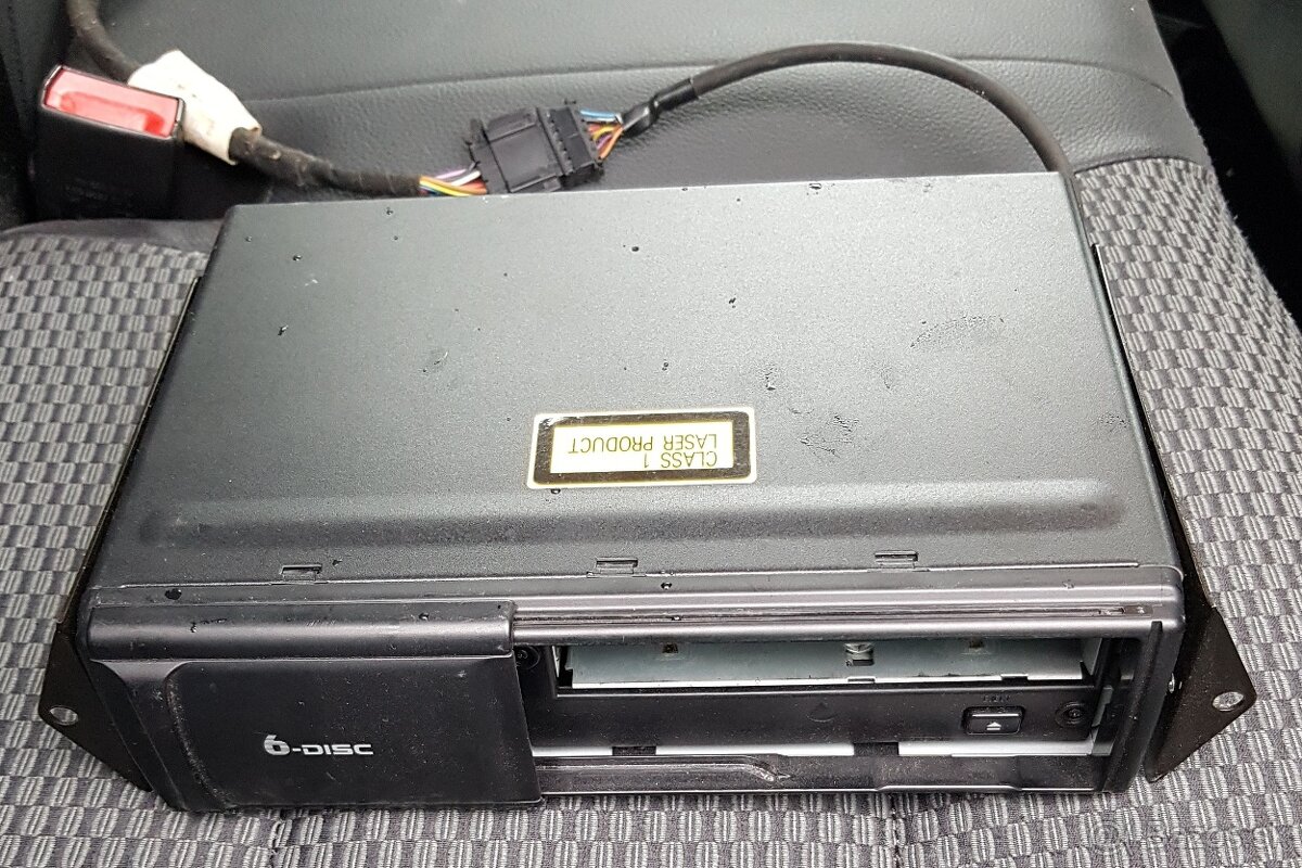 Menič na 6 CD, Seat, VW, Škoda