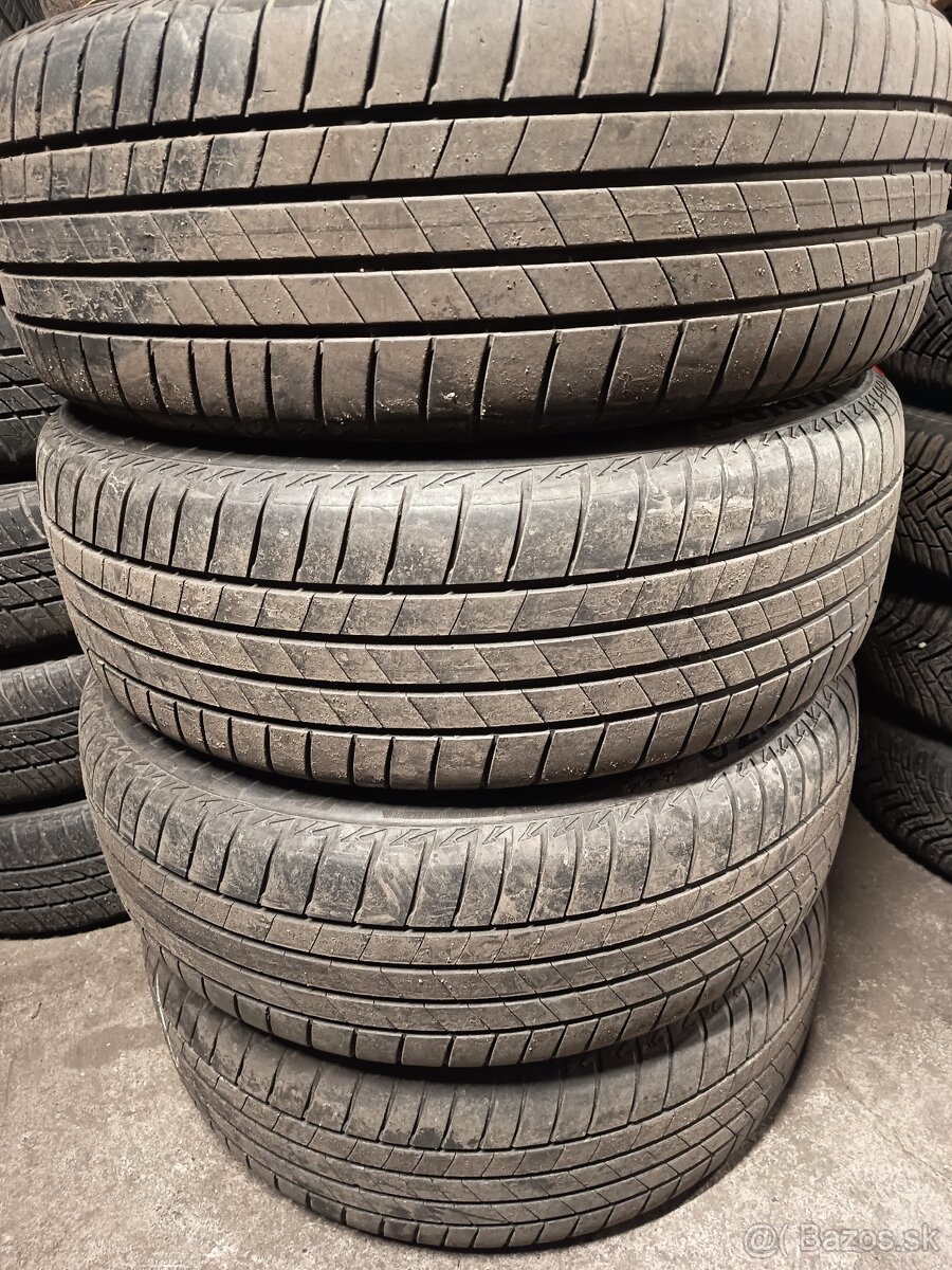 225/55r19 letne
