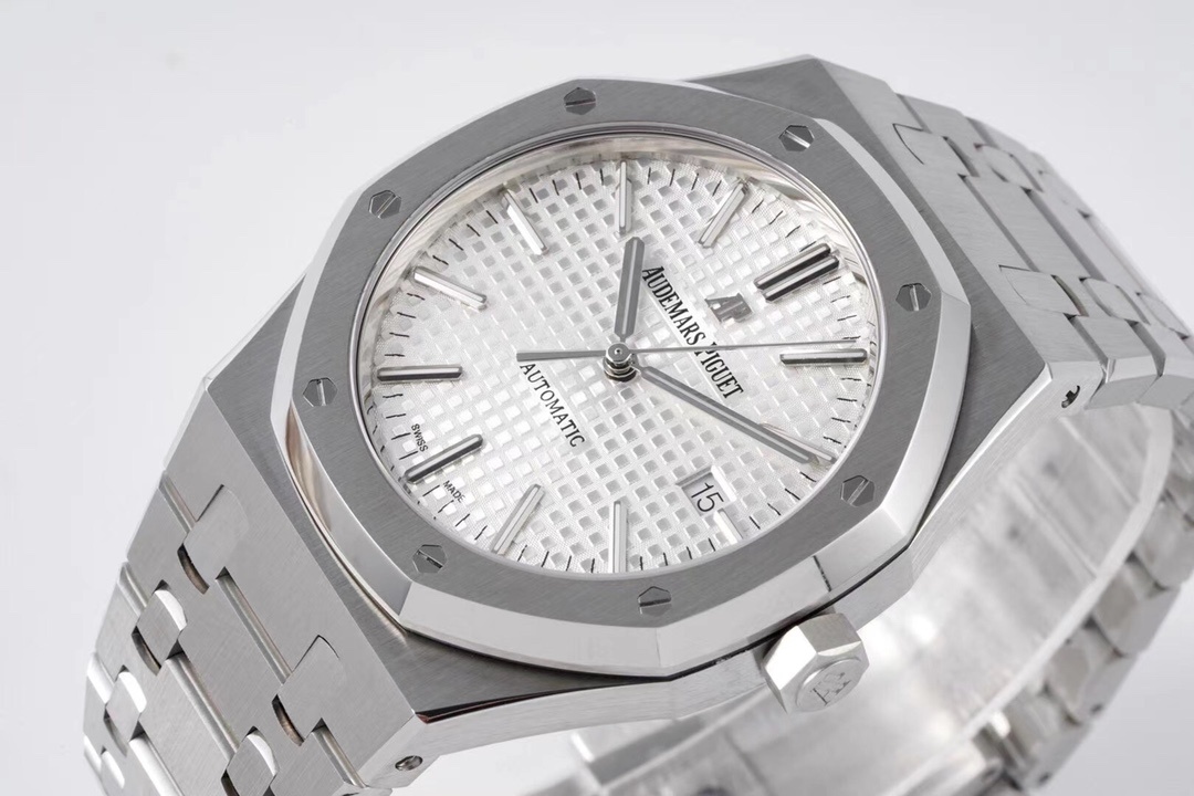 Audemars Piguet White