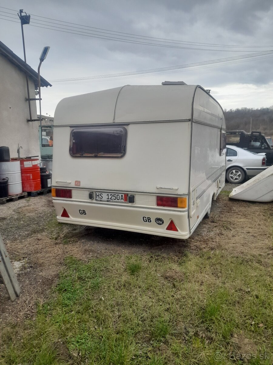 Karavan.