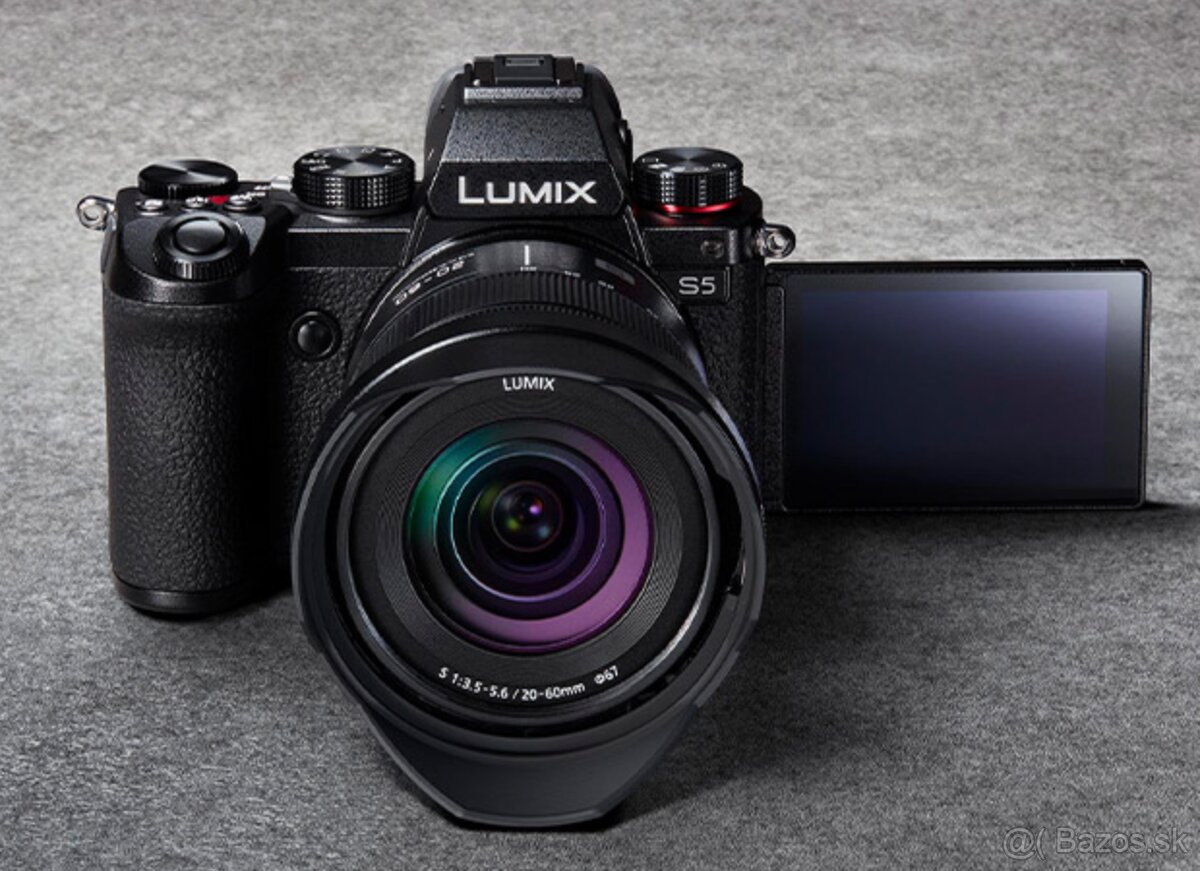 Lumix S5 + objektív 20-60mm + príslušenstvo – TOP STAV