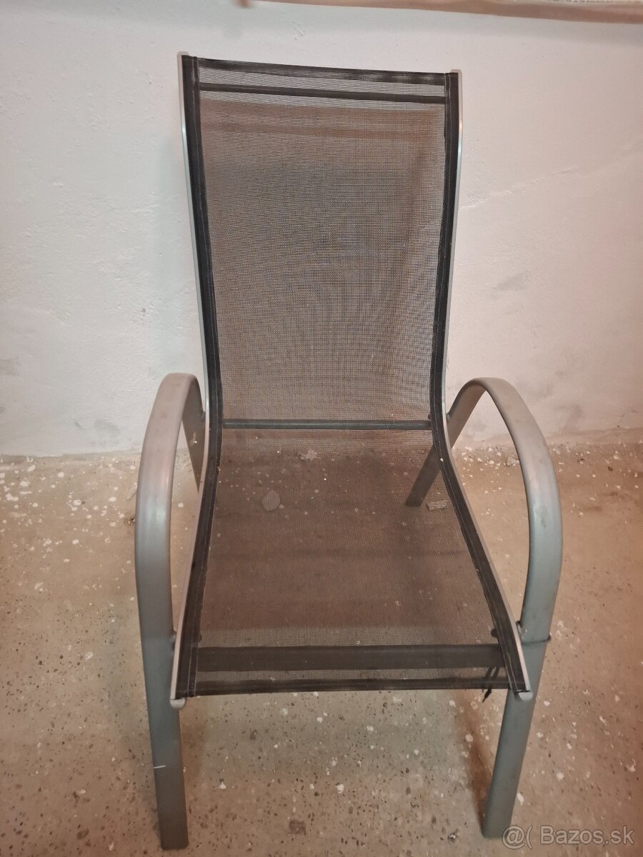 Zahradne stolicky