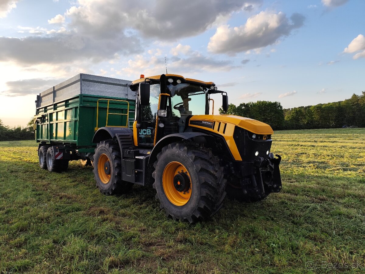 JCB Fastrac 4220