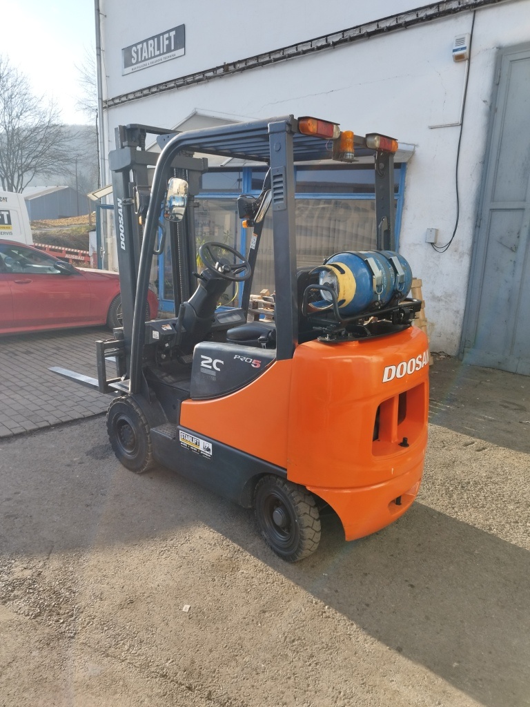 Doosan G20SC-5
