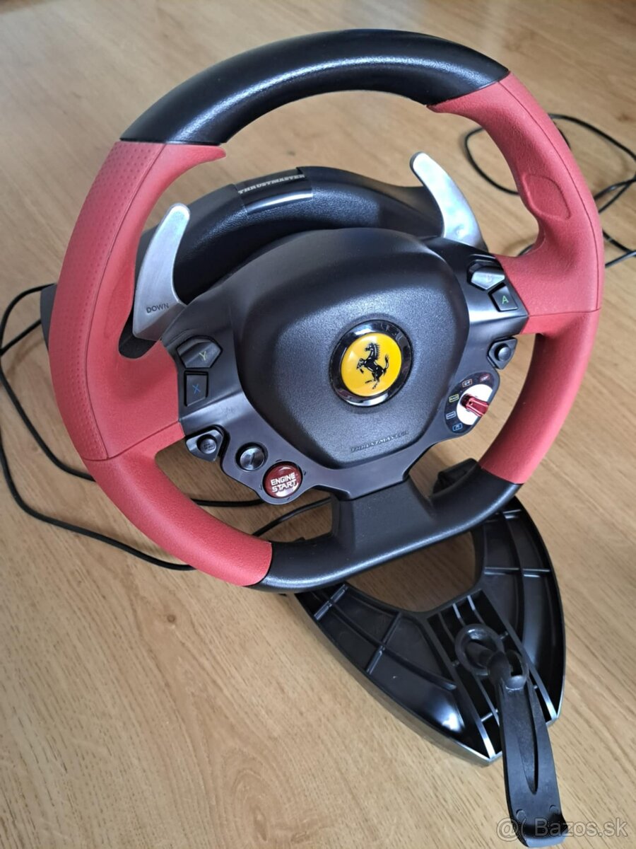 Volant Thrustmaster Ferrari 458 Spider