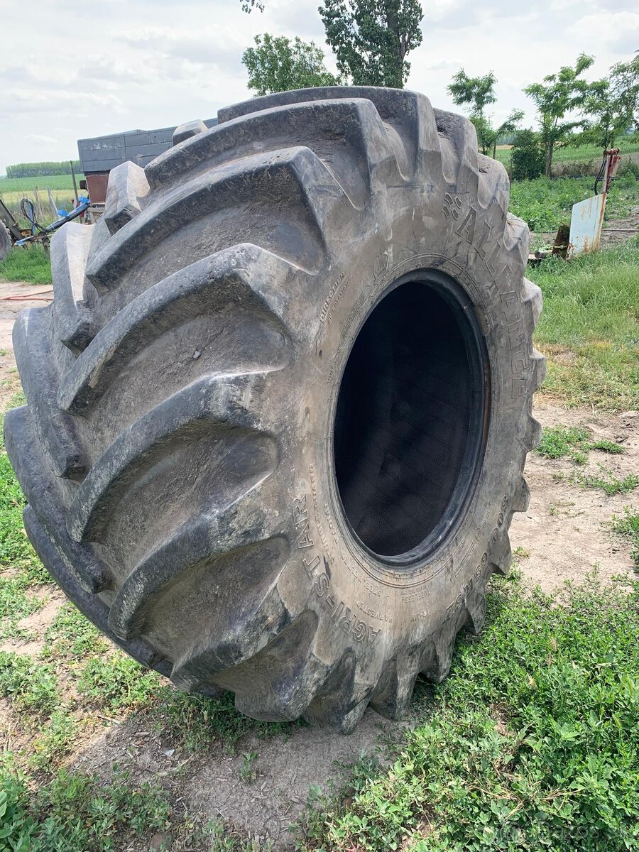 Pneu 800/65R32 claas