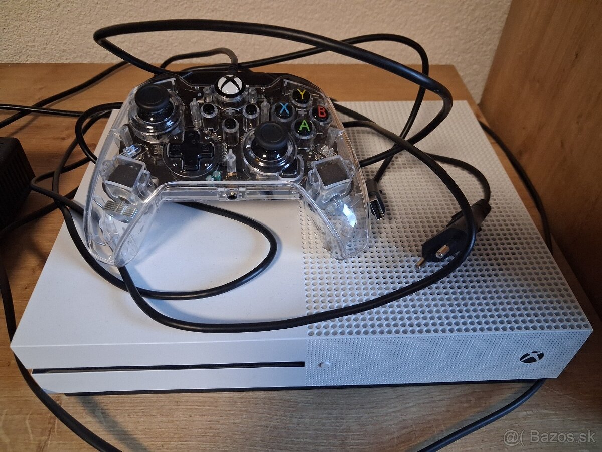 Xbox One S
