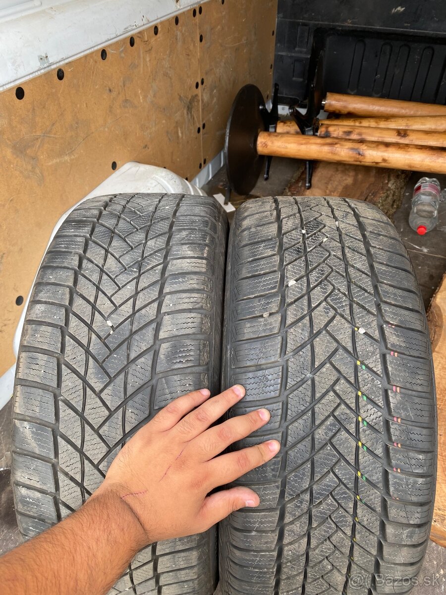 235/45/18