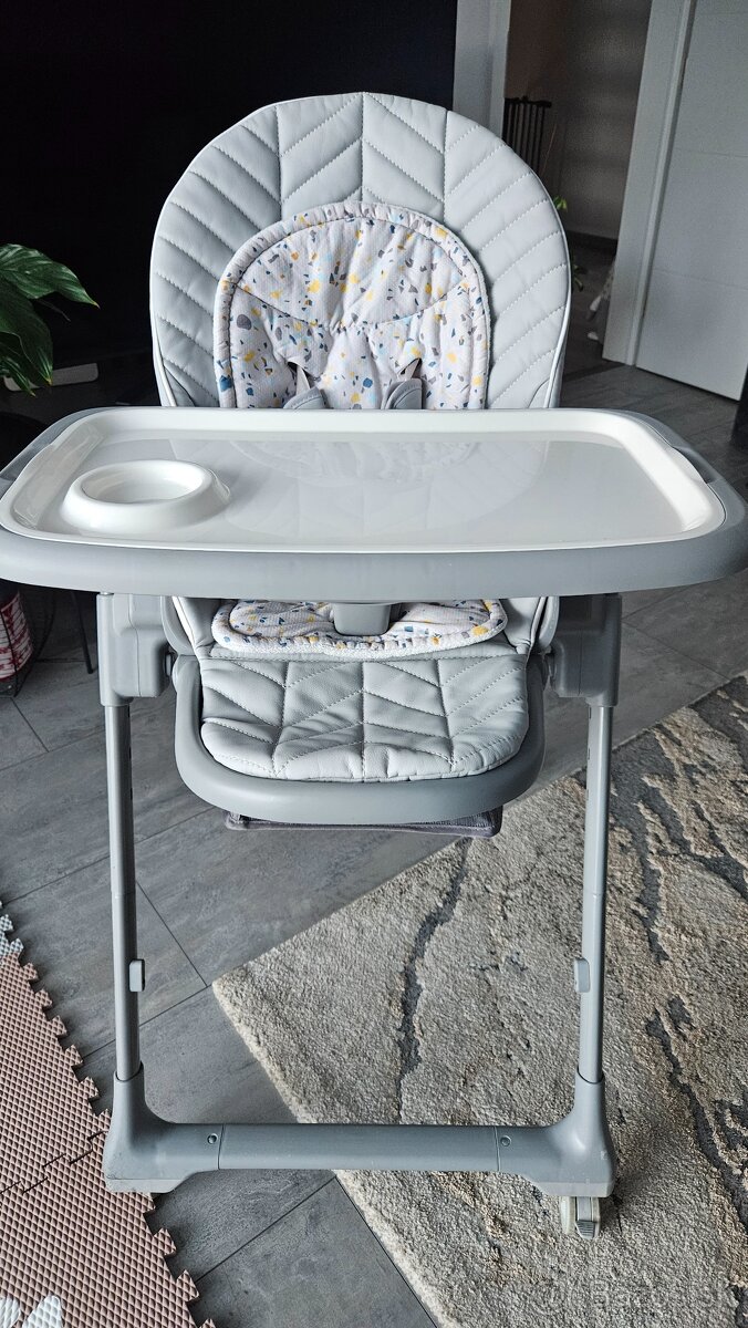 Jedálenská stolička pre deti 2 v 1