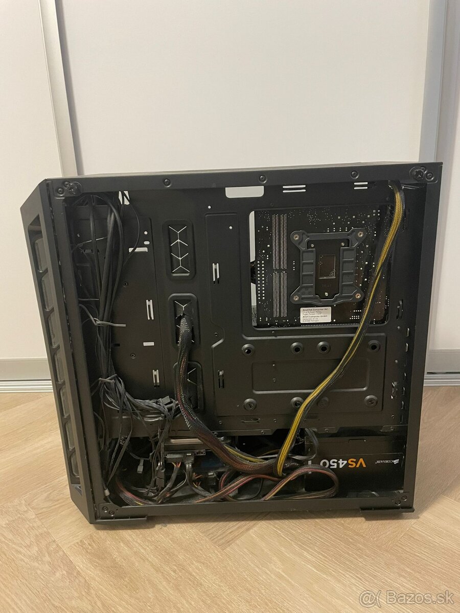 Predávam herný počítač Intel i7-7700(3,6Ghz), gtx 1060 8gb