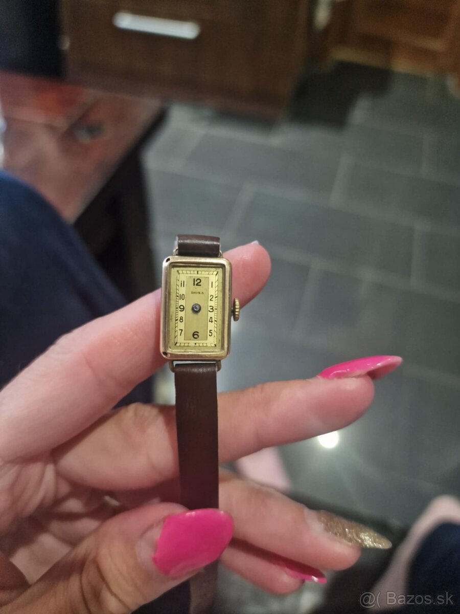 Predám zlaté dámske hodinky doxa