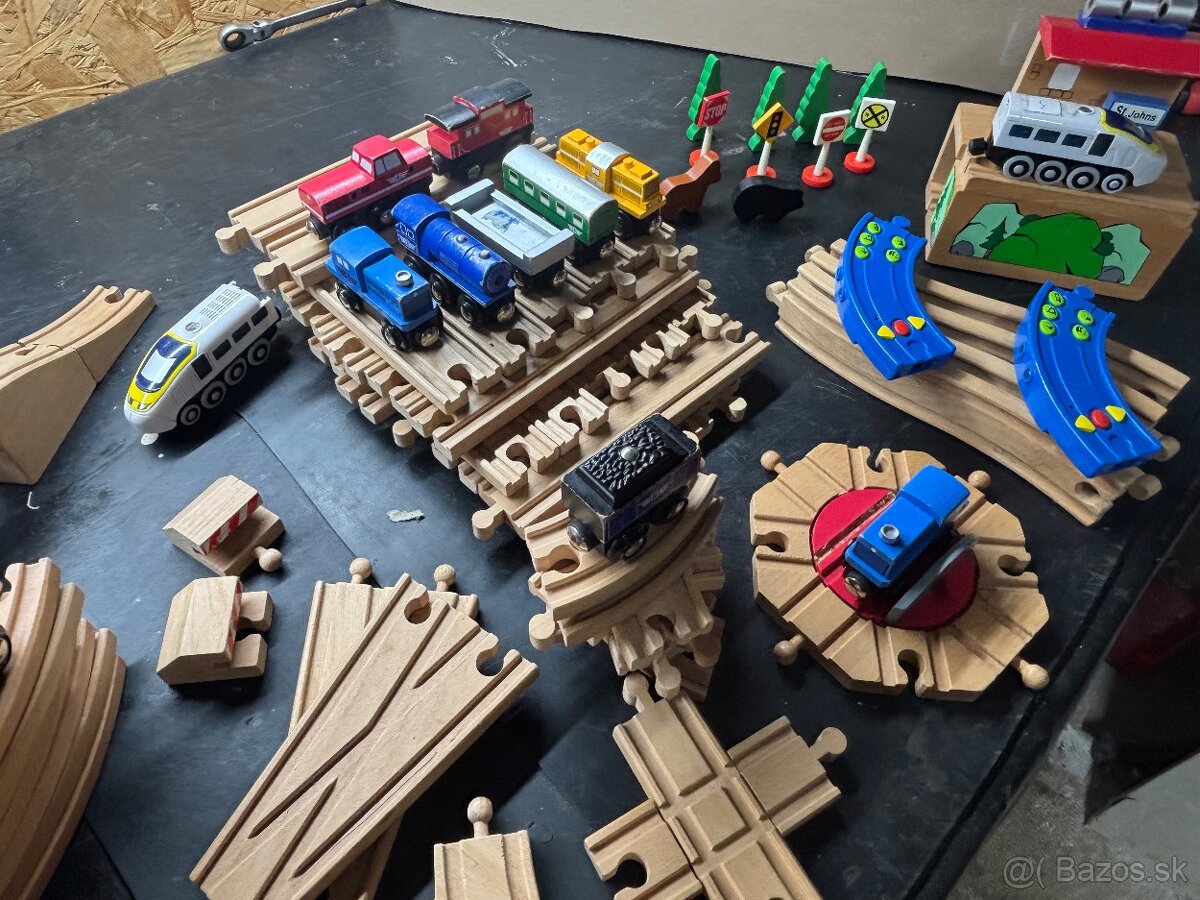 Drevený vláčik s prislusenstvom