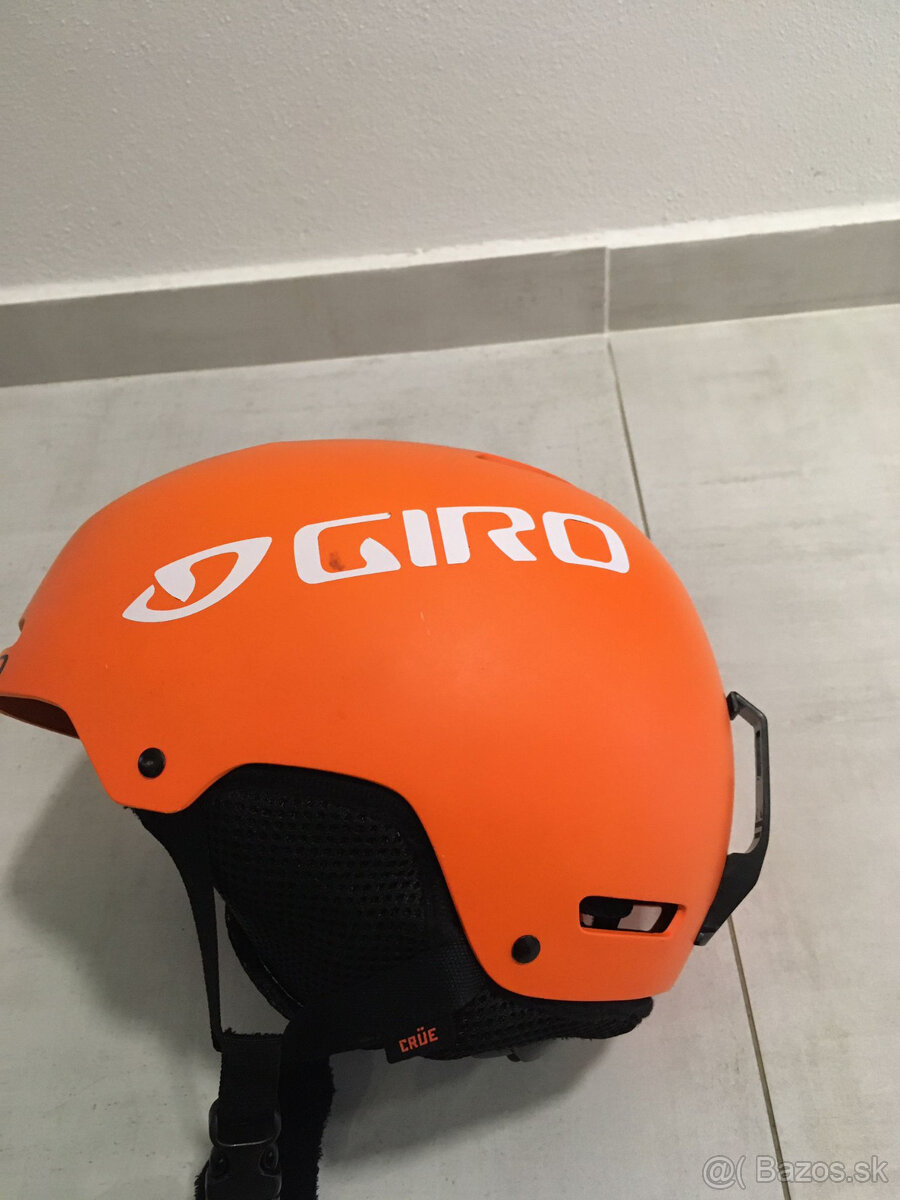 Giro- lyziarska helma v super stave