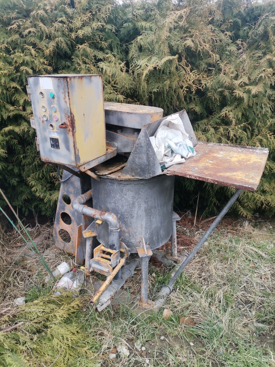 Miesac k injekcnym pracam