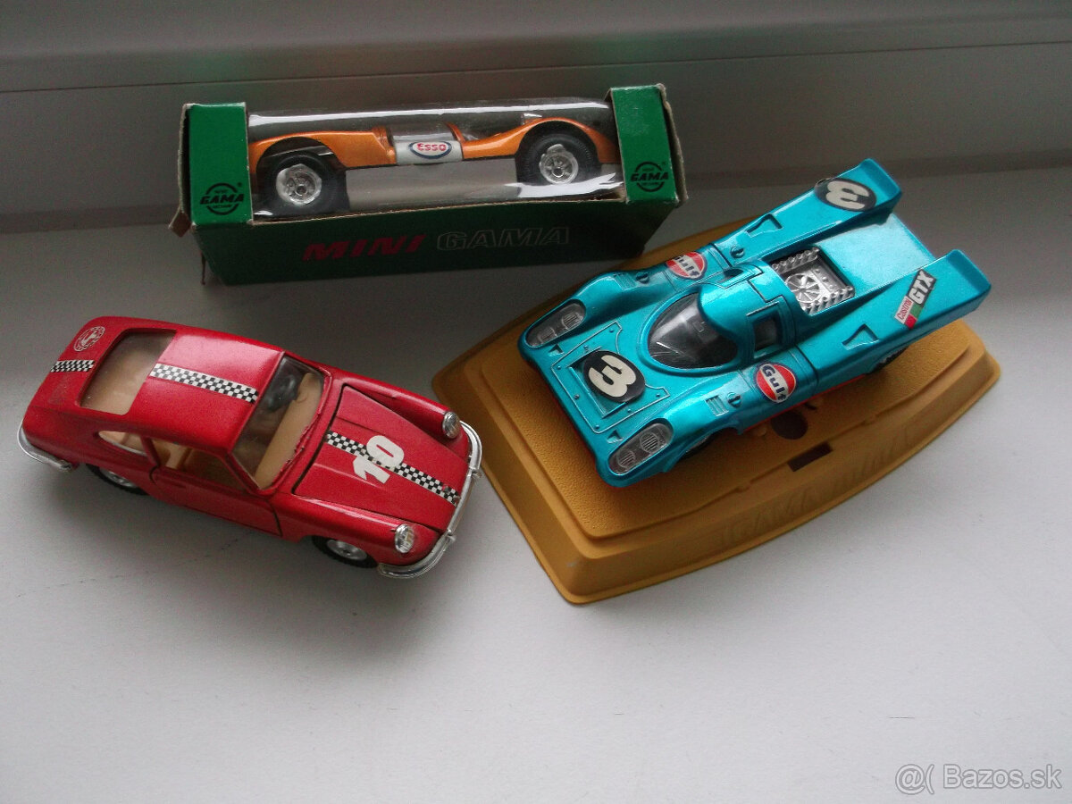 pretekarske auticka PORSCHE v 1:43