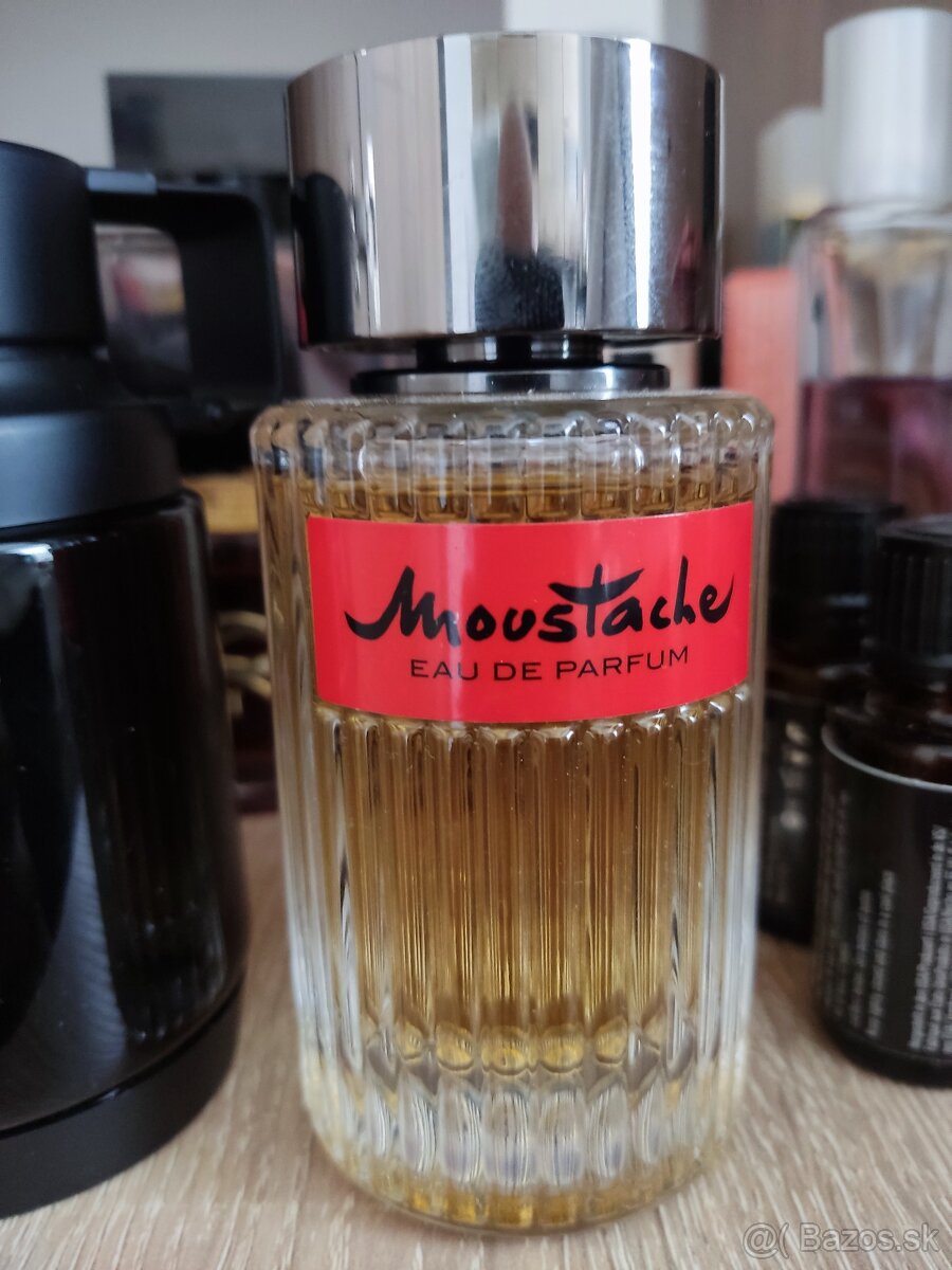 Parfém Rochas Moustache