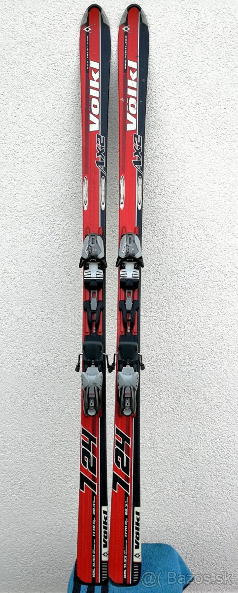 VOLKL 724 AX2 L=177cm Radius 22,3m Lyže