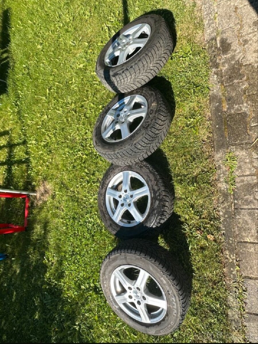 195 65 r15 kolesa na golf alebo caddy