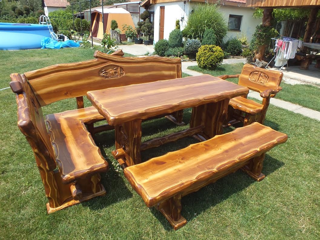 Záhradné sedenie zo sibirskej borovice