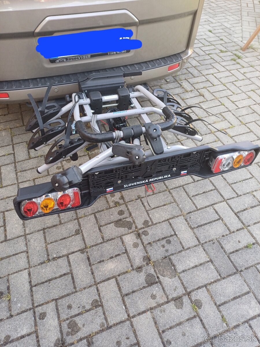 Nosič na 4 bicykle