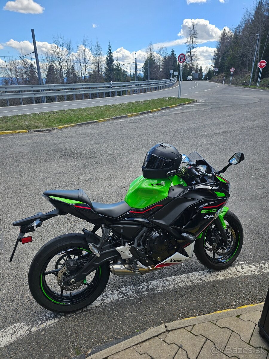 Predám kawasaki Ninja 650 2022