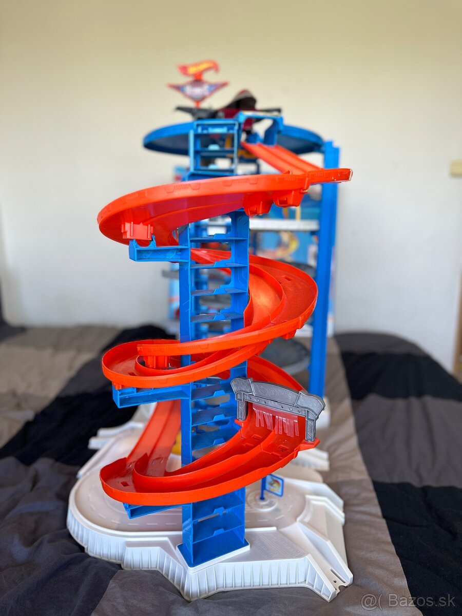 🦍🚗 Hot Wheels Garáž s Gorilou – Ultimate Garage 🚗🦍