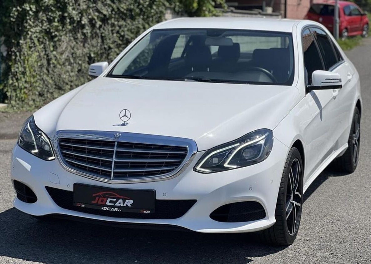 Mercedes-Benz Třídy E E220CDi 125KW BlueTec KUŽE LED nafta