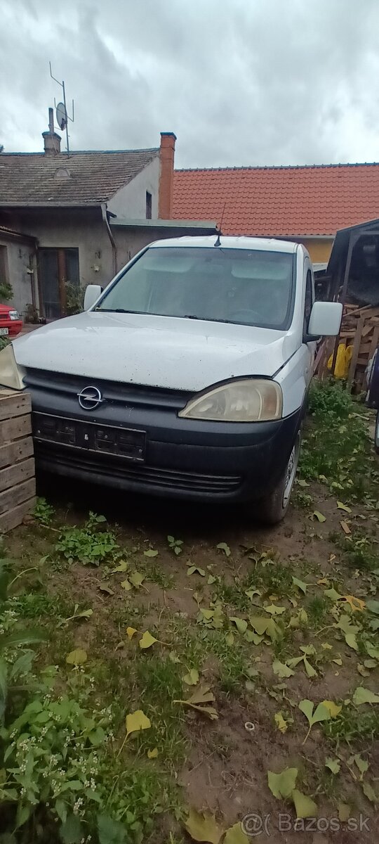 Rozpredam Opel Combo 1.4 benzin r.v2005