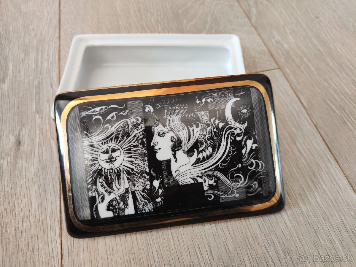 Dóza Hollóháza Maďarsko - elegantní kousek