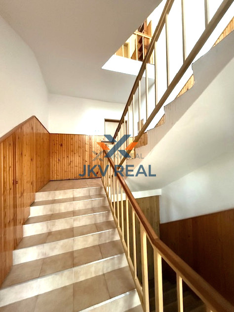 ✨ Na prenájom priestranný 3-izbový byt v Ľuboticiach – 117 m