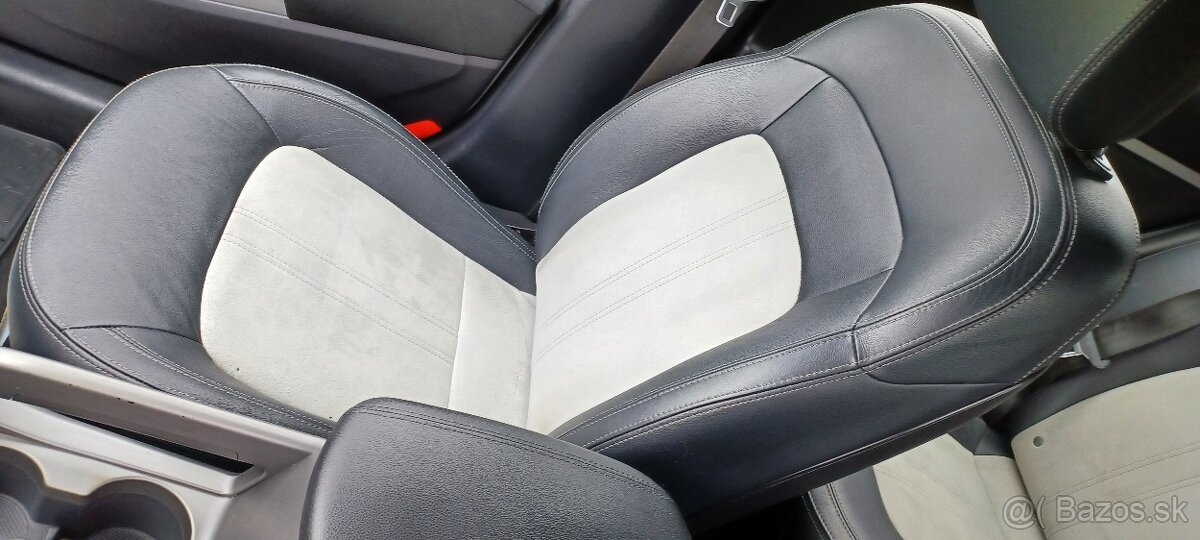 Kia sportage 1,7 Crdi max vybava Alcntra,par.kamera,navi