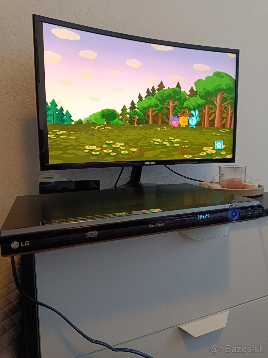 Predám DVD prehrávač LG DKS 9500H s karaoke