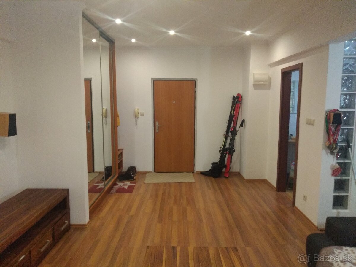 Ponúkam na prenájom 2-izbák v Kosiciach na Hlinkovej