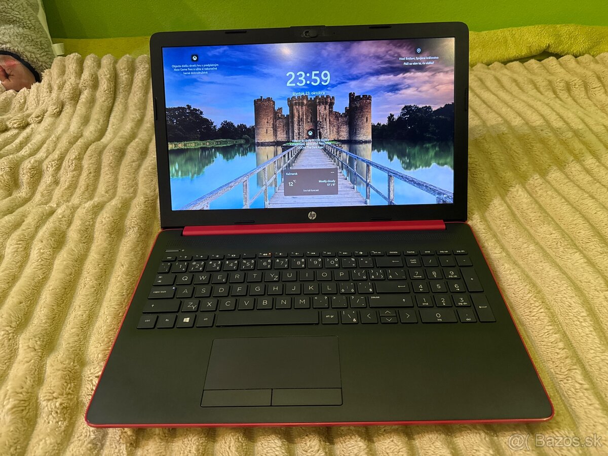 Predám notebook HP 15-db1004nc (červený