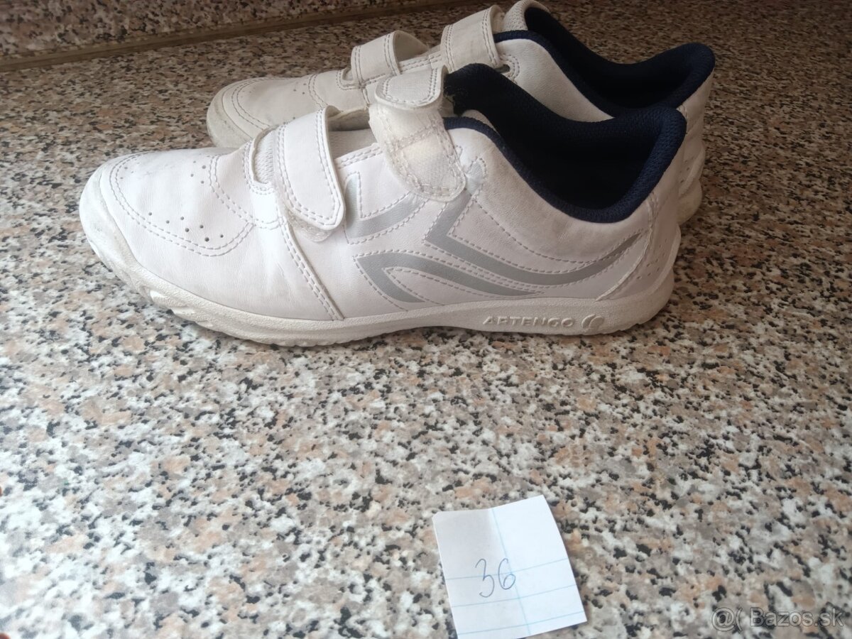 Detské tenisky so suchým zipsom DECATHLON c.36